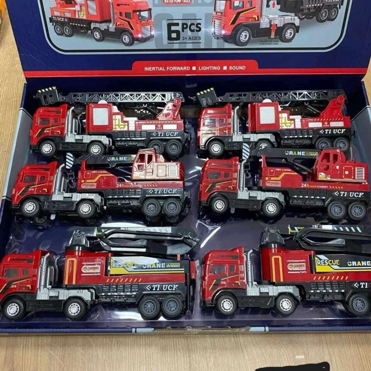 Samochód Fire Truck Zestaw 6 szt. Napęd Światło Dźwięk