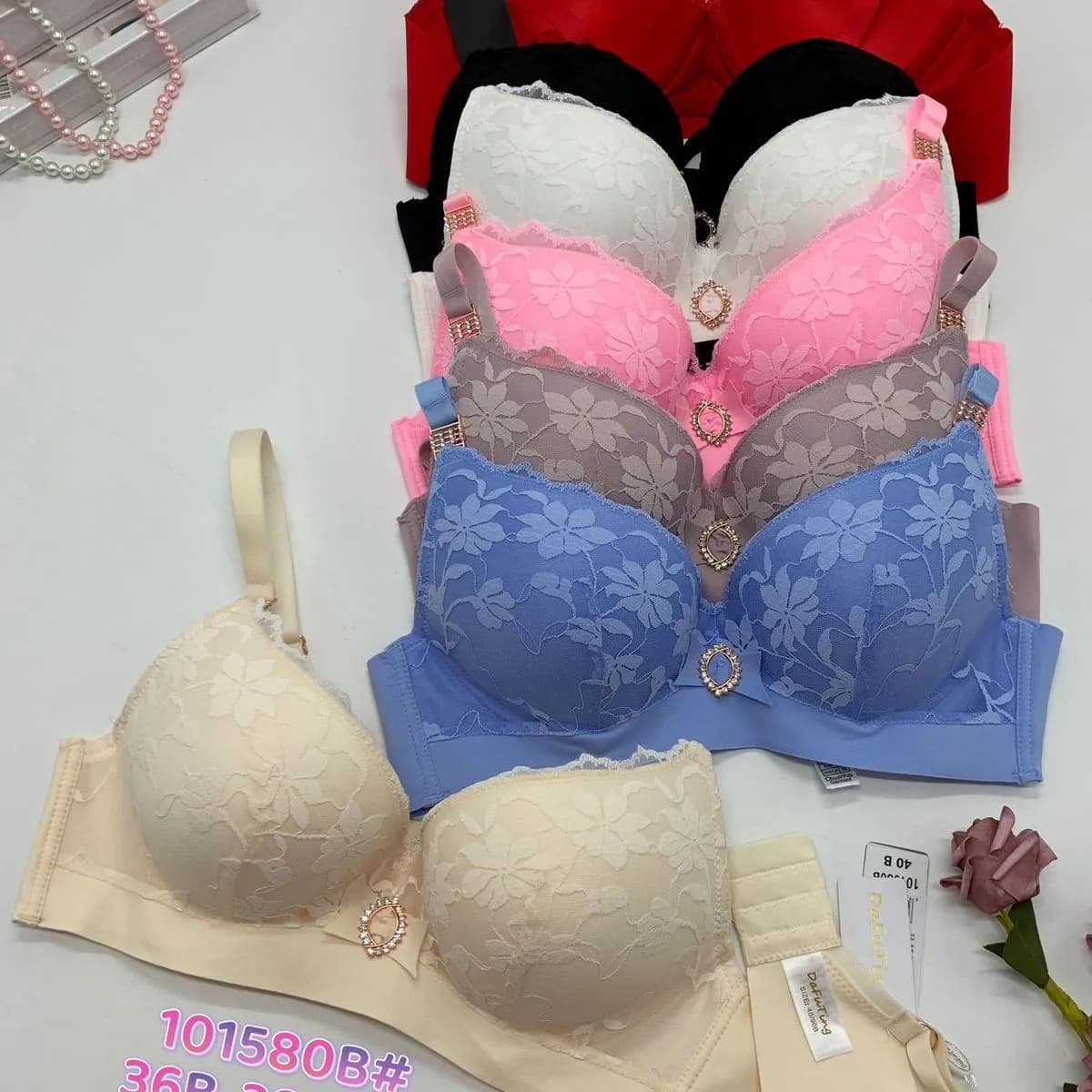 Biustonosze damskie Dafuting koronkowe 36B-40B z broszką 6 szt.