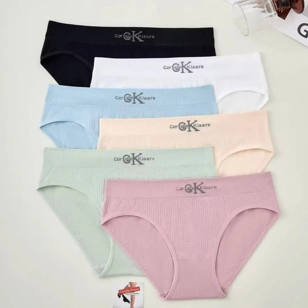 Majtki damskie bezszwowe Coralle Klaare prążkowane 24 szt.
