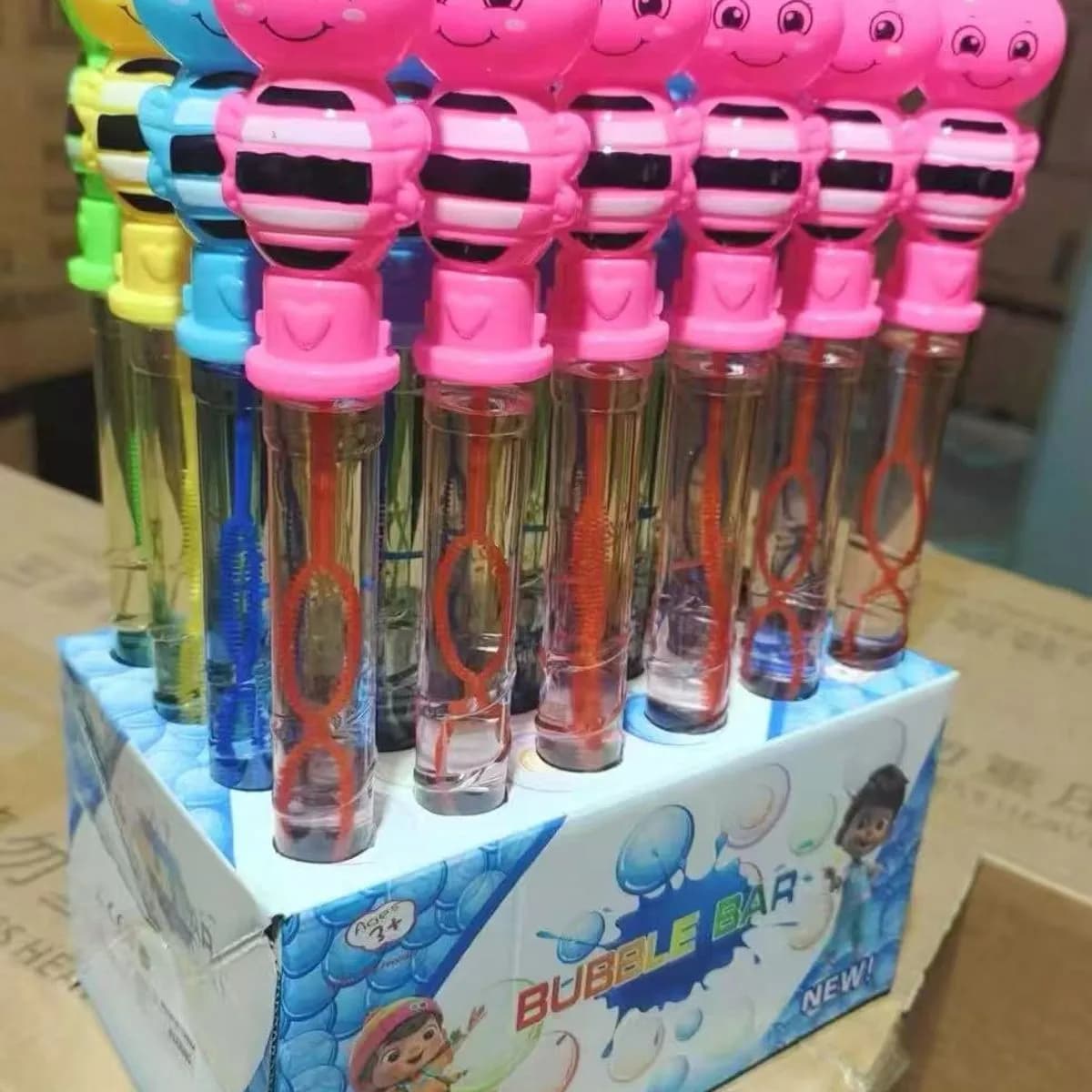 Zabawki do baniek mydlanych z uchwytami zwierzątka