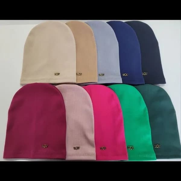 Czapka damska prążkowana z logo LGC - mix kolorów 10 szt.