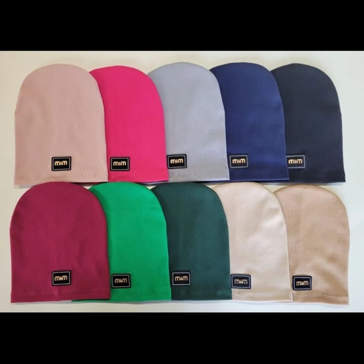 Czapka damska prążkowana beanie mix kolorów mim 10 szt