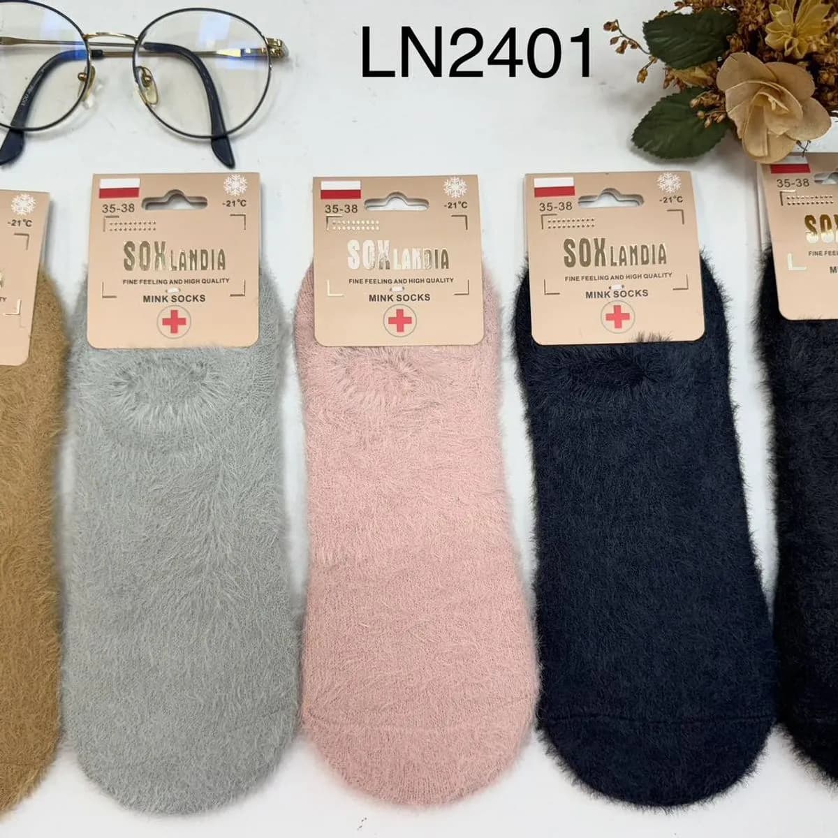 Damskie stopki bukle SOXLANDIA 35-38, puszyste mink socks