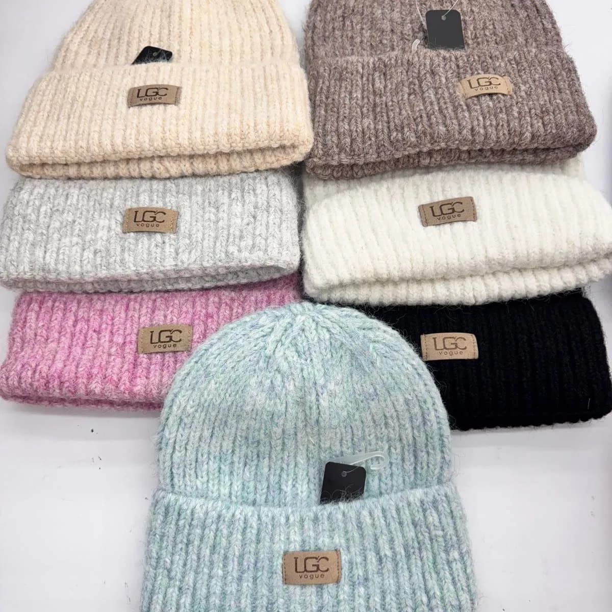 Czapka damska zimowa LGC Vogue prążkowana mix kolorów 12 szt