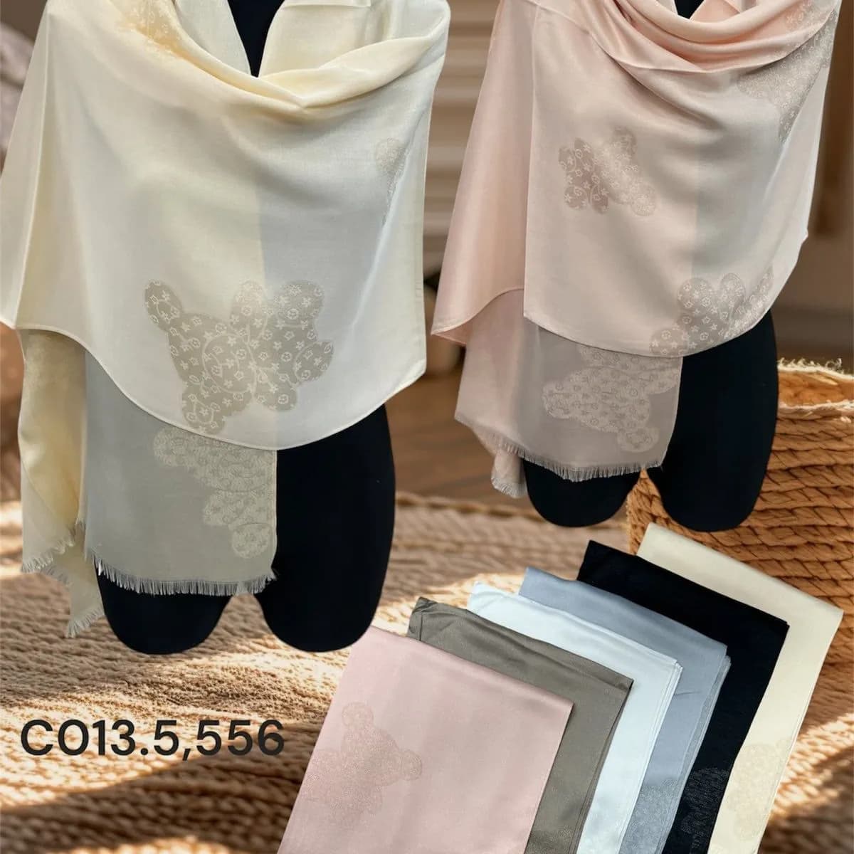 Szaliki damskie bawełna-wiskoza, wzór w misie, mix kolorów 12szt