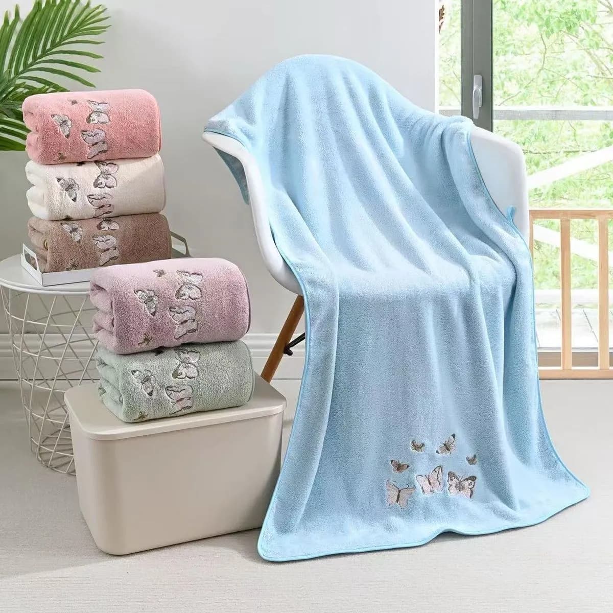 Ręczniki Mikrofibra 50/100 cm z Haftem Motyle Mix Kolorów