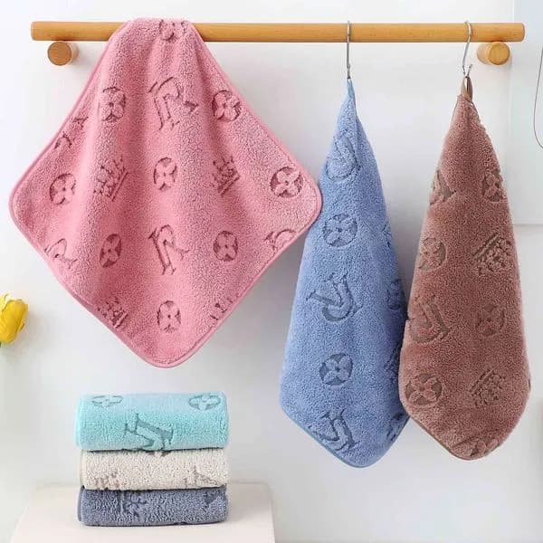 Ścierki mikrofibra 35/35cm z tłoczeniem i zawieszką, 24 szt.