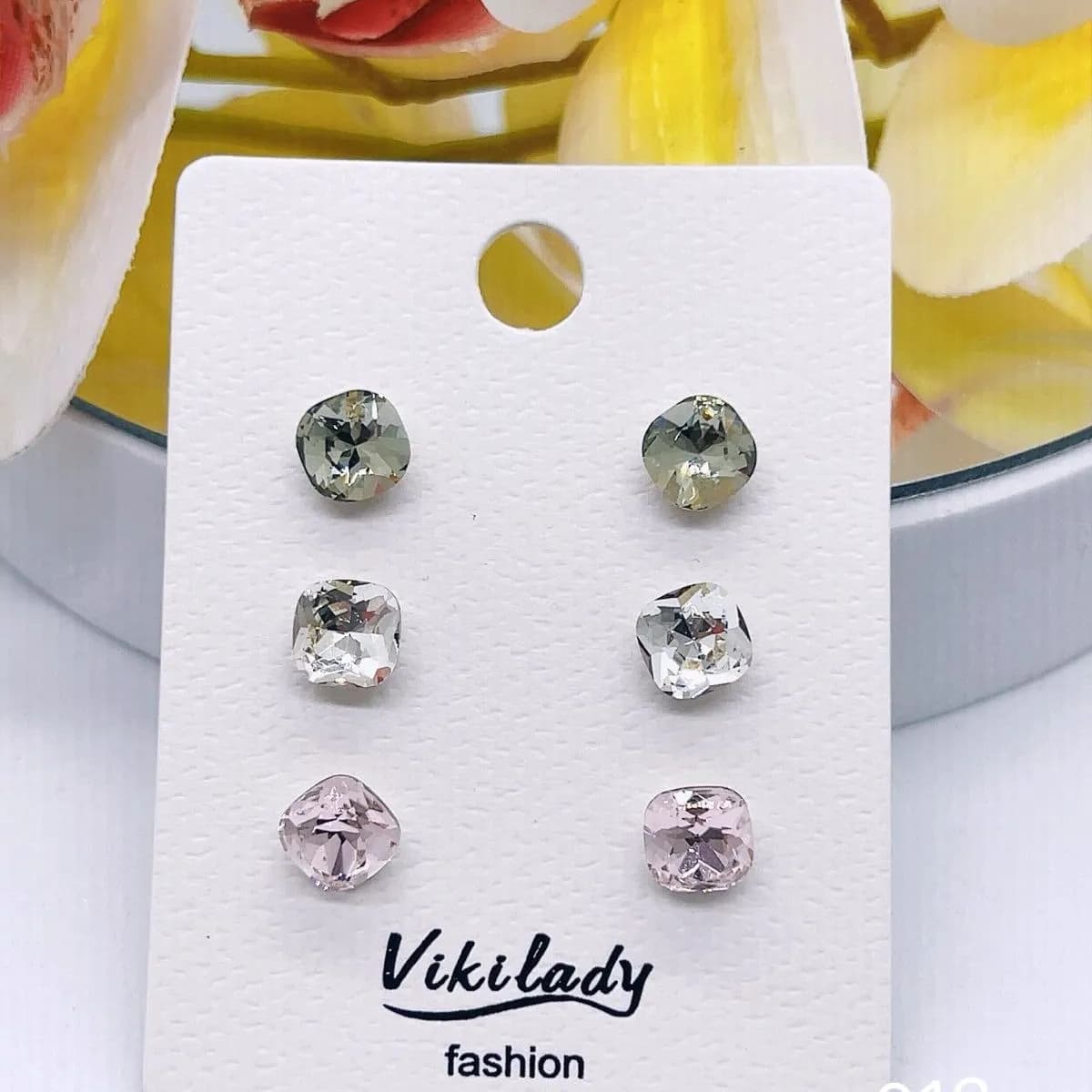 Kolczyki damskie Vikilady kryształki zestaw 3 pary mix kolorów