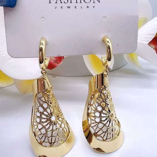 Kolczyki damskie złote mosiądz ażurowe wiszące 12 szt.