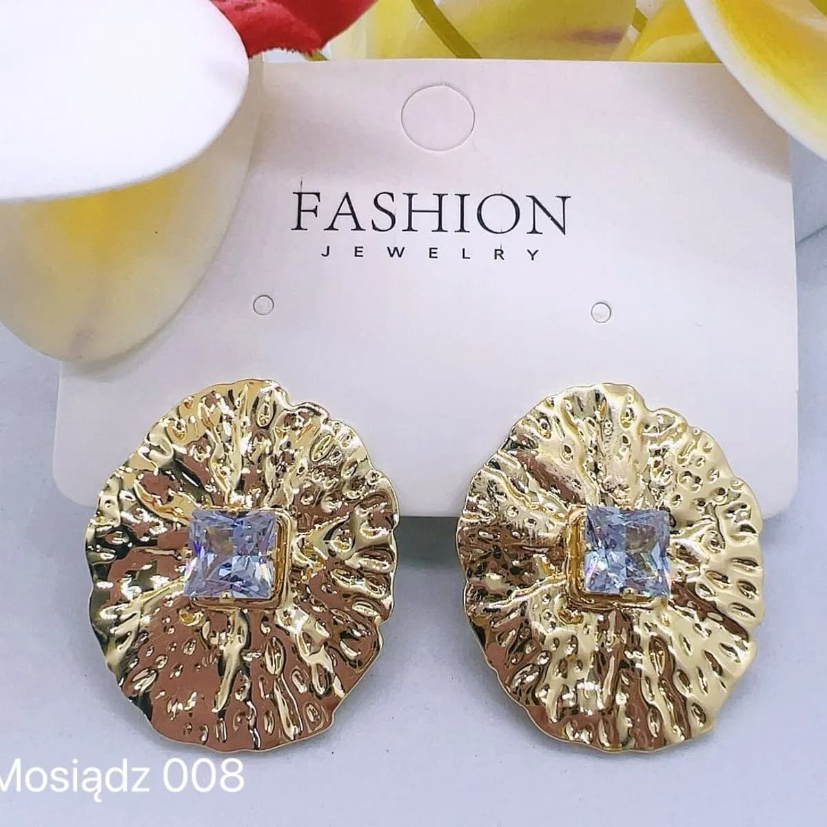 KOLCZYKI DAMSKIE mosiężne złote z cyrkonią, młotkowane 12 szt.