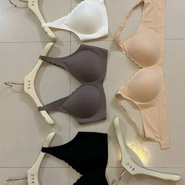 Biustonosze damskie bezszwowe reenice R0189, M-XXL, 24 szt.