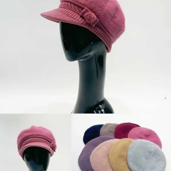 Czapka zimowa damska z daszkiem i kokardką, mix kolorów