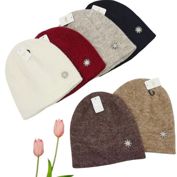 Czapki damskie beanie z ozdobą gwiazdkową 6 kolorów