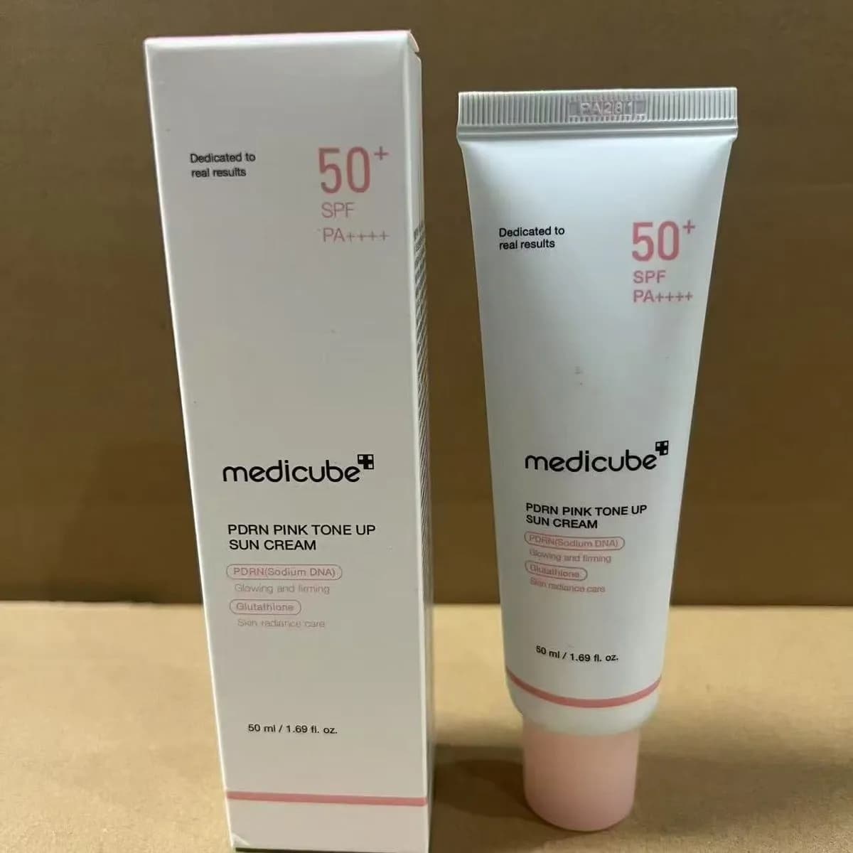 Medicube PDRN Różowy SPF50+ PA+++