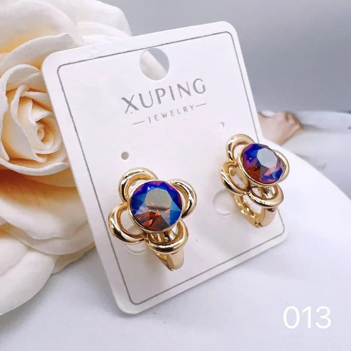 Kolczyki Damskie Xuping Złote Kwiaty z Mieniącym się Oczkiem