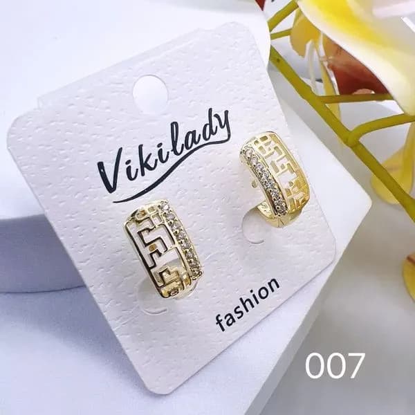 Kolczyki damskie złote Vikilady, wzór grecki z cyrkoniami