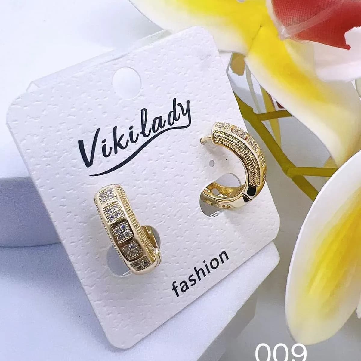 Kolczyki damskie złote z cyrkoniami Vikilady - 24 szt.