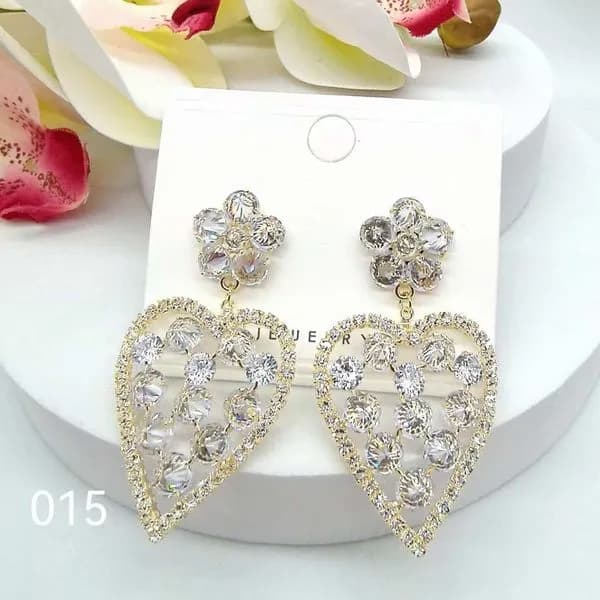 Kolczyki Damskie Wiszące Serca z Cyrkoniami Złote - 24 szt.