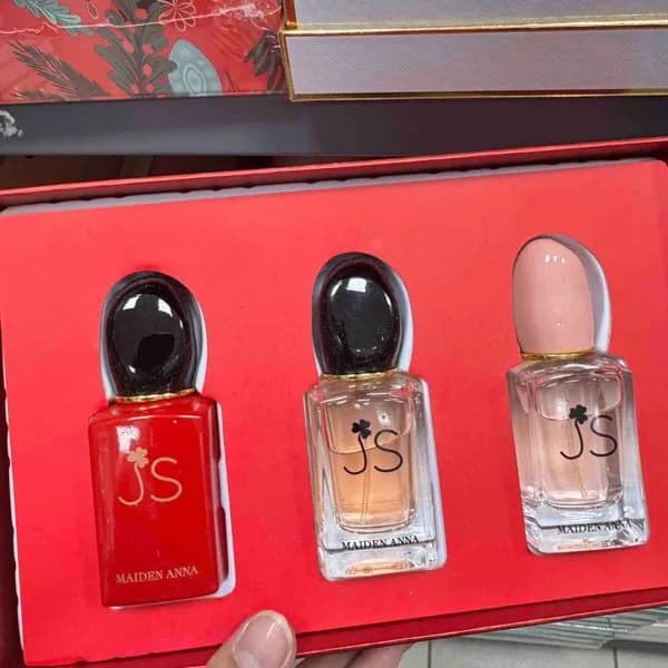 Zestaw 3 perfum Maison Margiela Replica w pudełku prezentowym