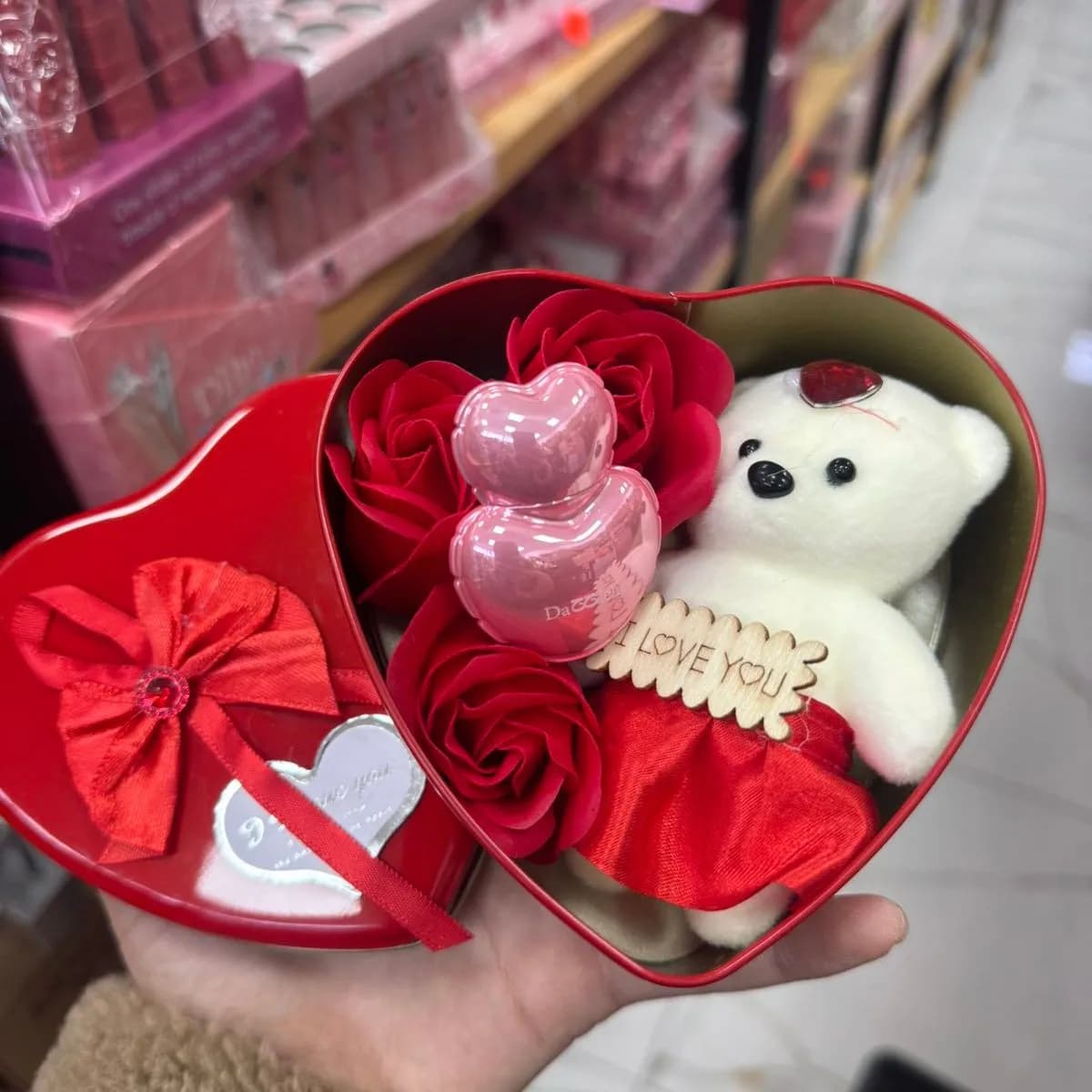 Pudełko Prezent Kwiaty&amp; Szminka