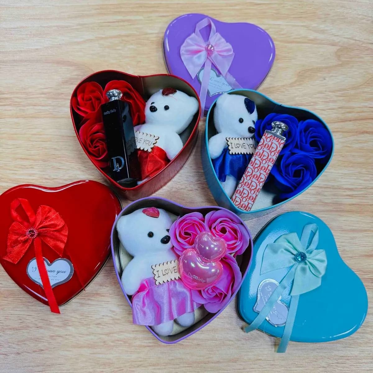 Pudełko Prezent Kwiaty&amp; Szminka