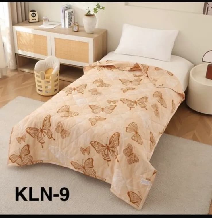 Kołdry Letnie 160/200 z Motywem Motyli Beżowe