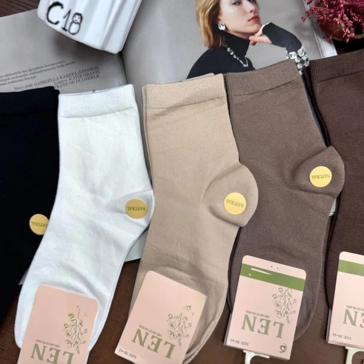 Skarpetki damskie ankle beżowe, czarne, białe, brązowe