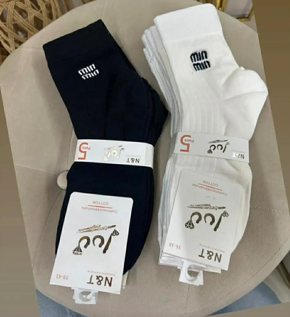 Skarpetki damskie czarne i białe z nadrukiem 40 szt