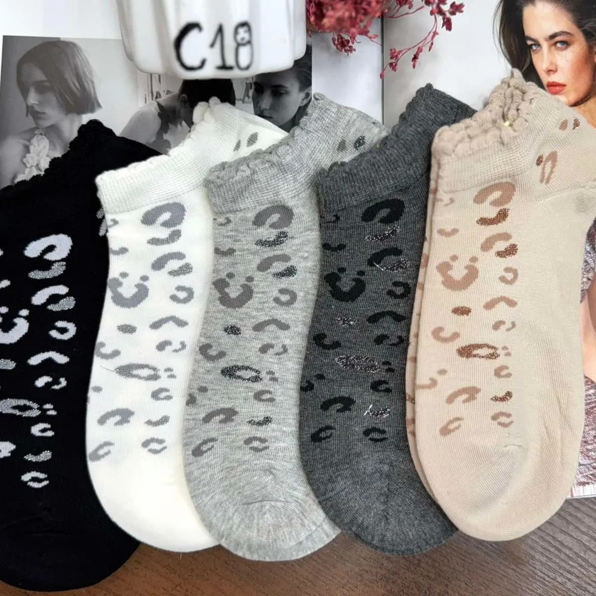 Skarpetki damskie z wzorem panterki 5 par C18