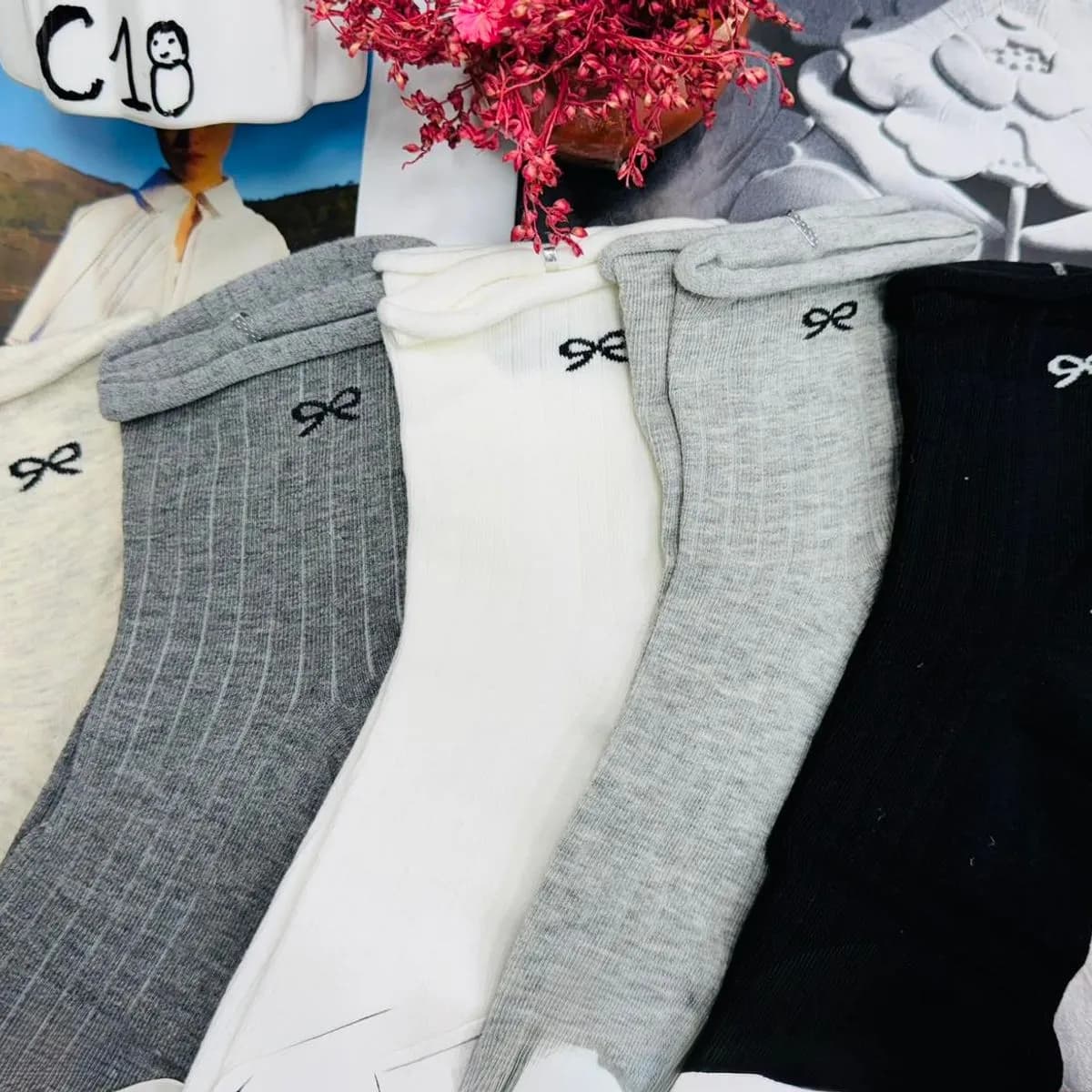 Skarpetki damskie stopki prążkowane 5 szt. szarości biały czarny