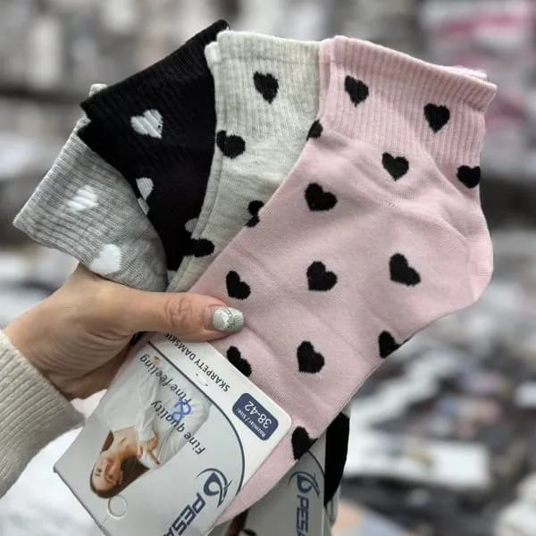Skarpetki damskie stopki z serduszkami 4 pary 38-42