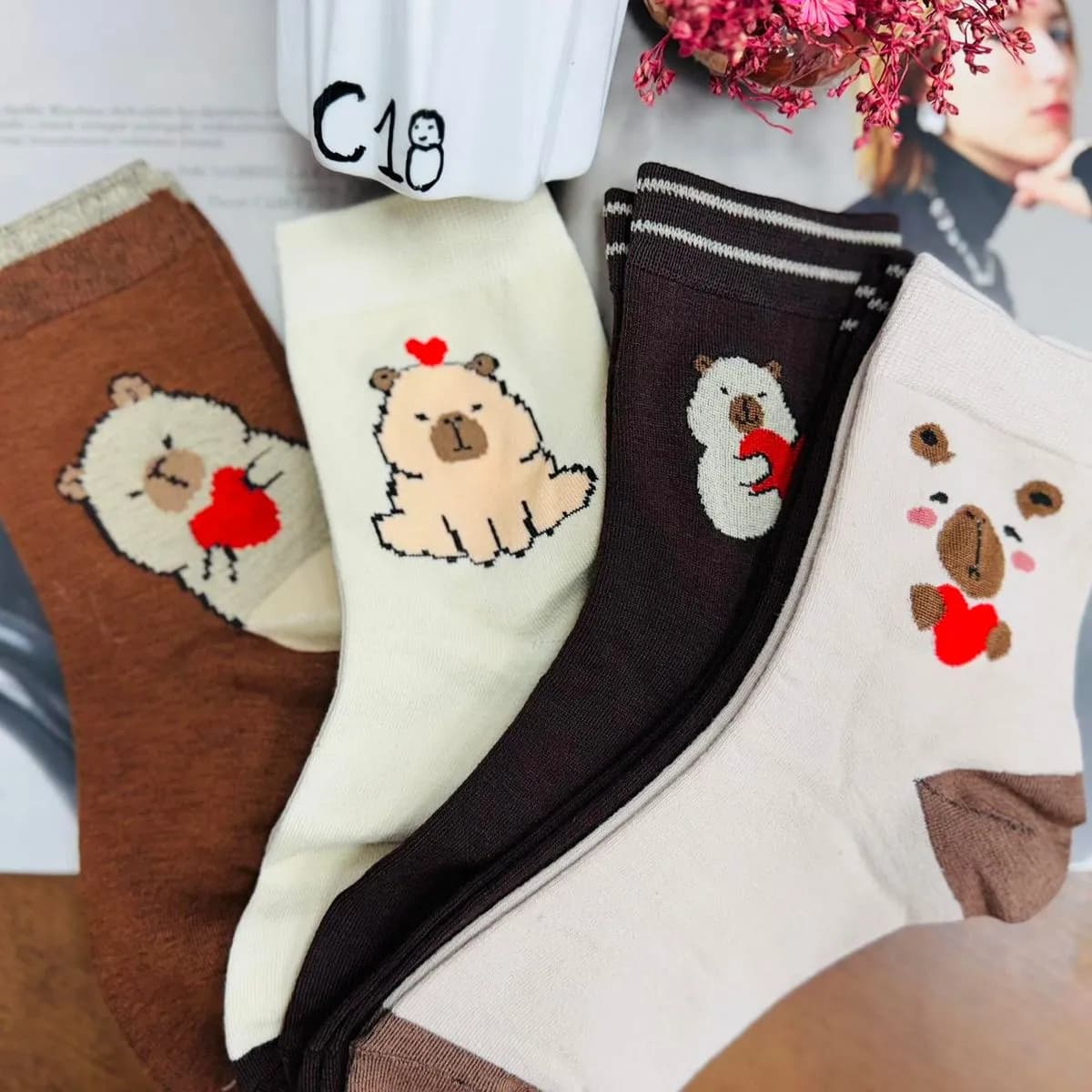 Skarpetki damskie z motywem misiów C18, 4 kolory