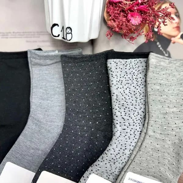 Skarpetki damskie szare z kropkami, zestaw 5 par