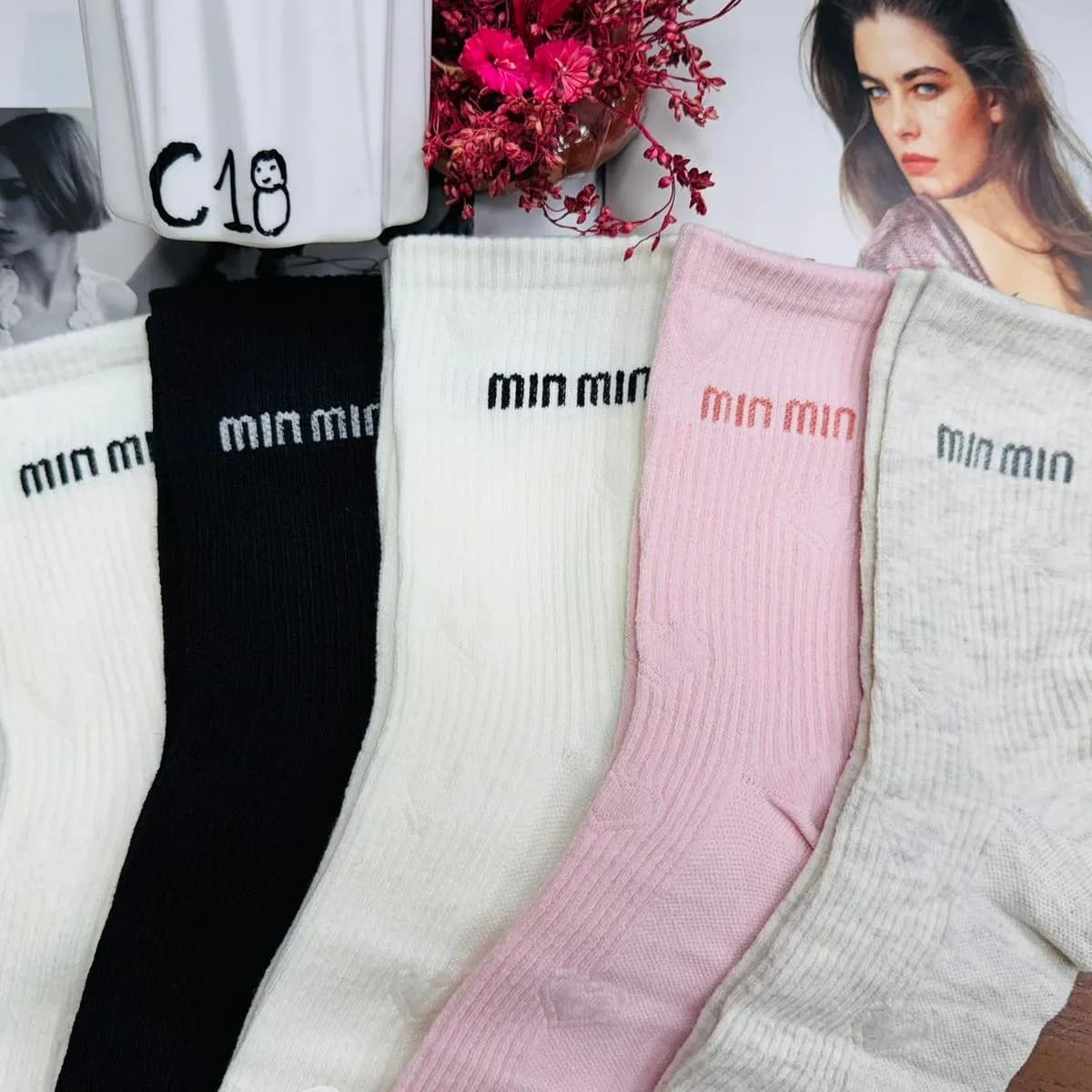 Skarpetki damskie z nadrukiem Mini 5 kolorów C18