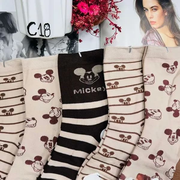 Skarpetki damskie z Myszką Mickey beżowo-brązowe