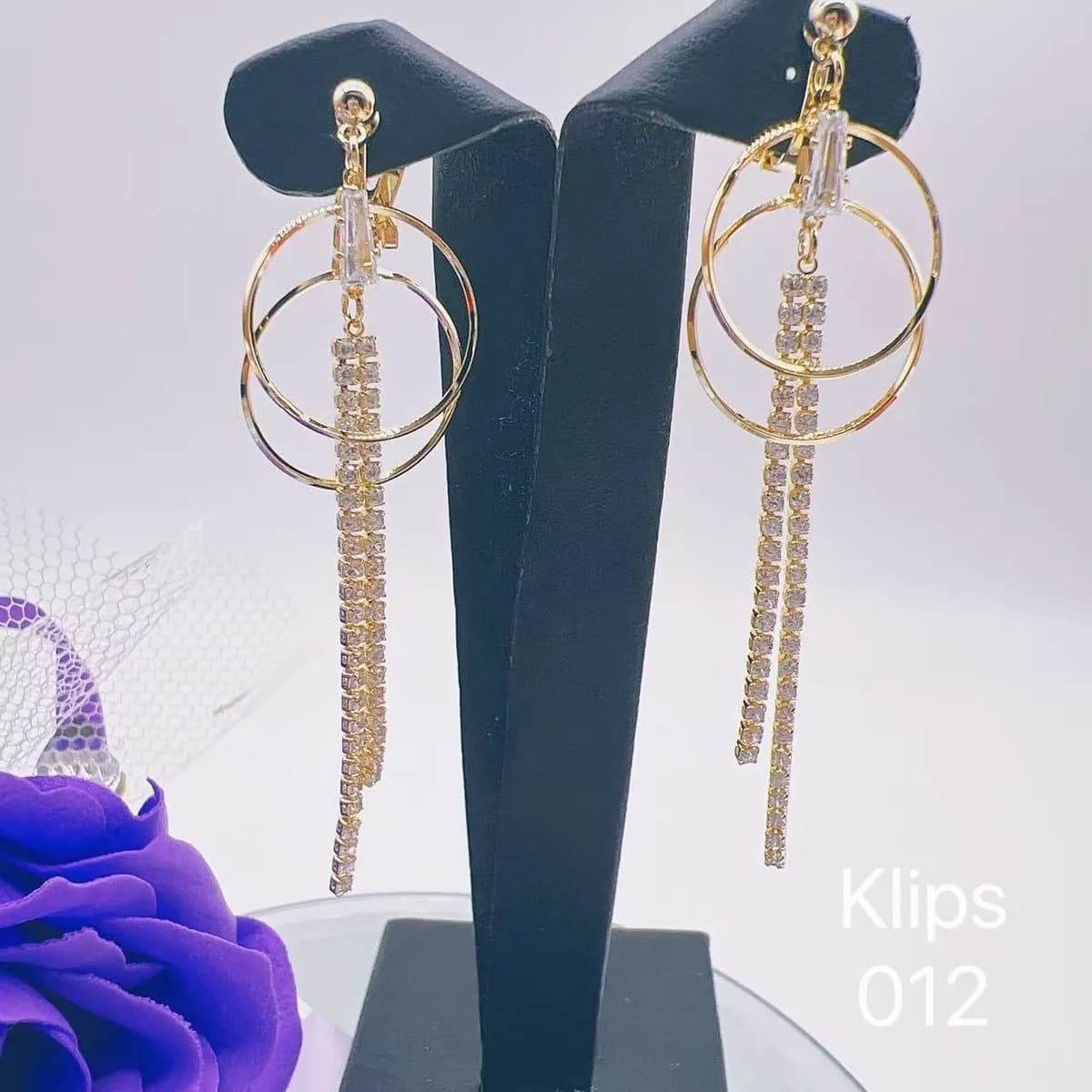 Klipki damskie złote z frędzlami i cyrkoniami 40925-45