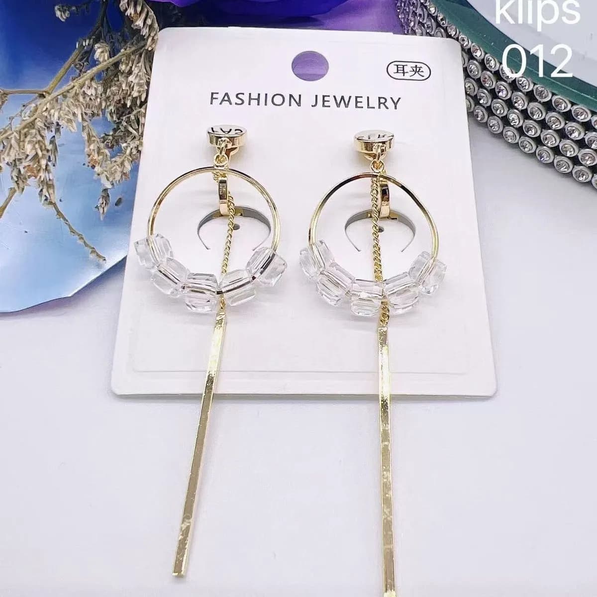 Kolczyki damskie klipsy koła z łańcuszkiem złote 012