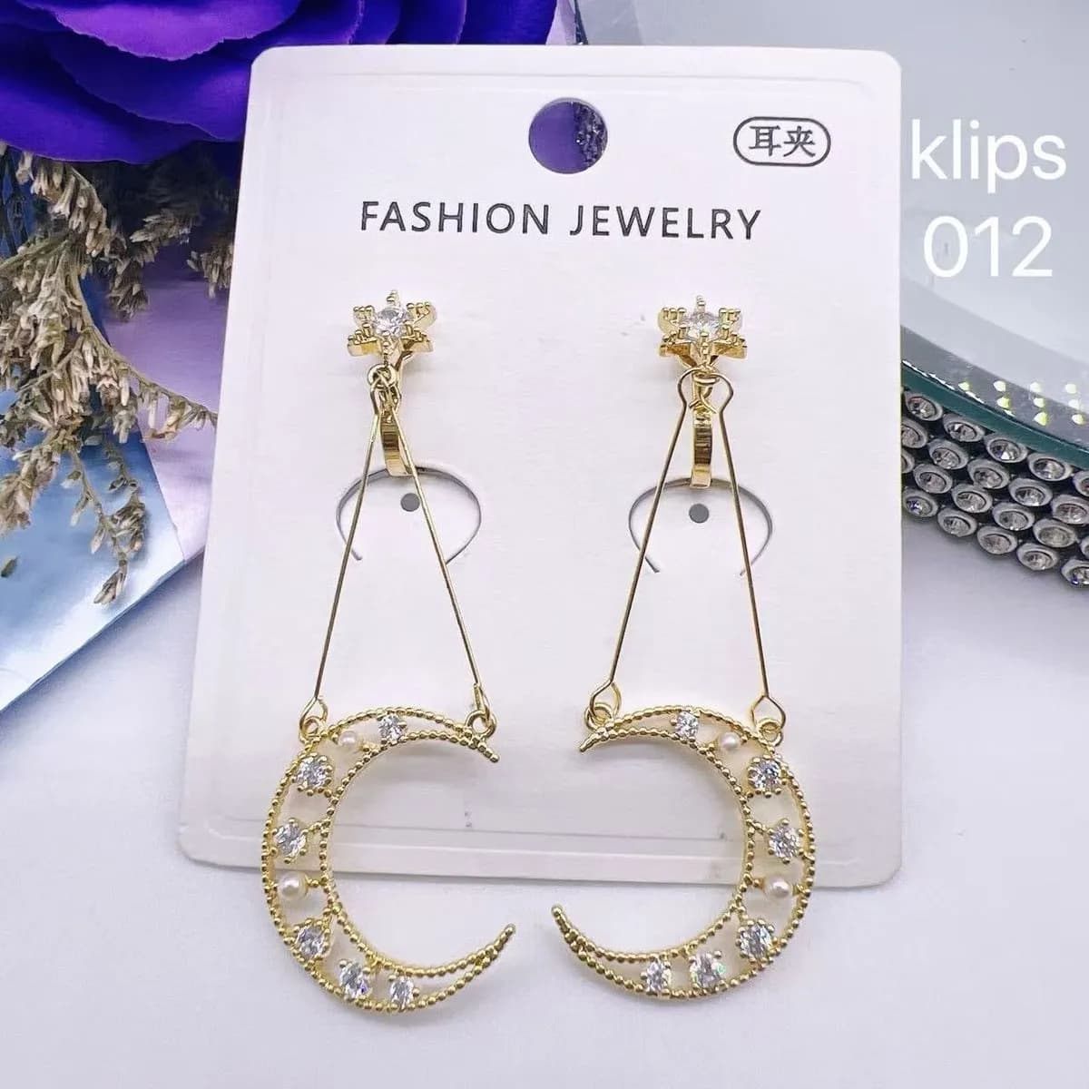 Kolczyki damskie klipsy Fashion Jewelry z motywem księżyca