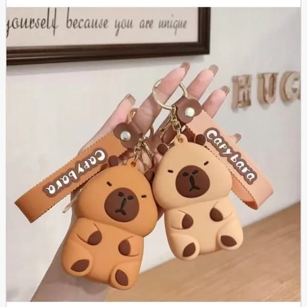 Brelok do Kluczy Kapibara Silikonowy z Paskiem - Mix Kolorów