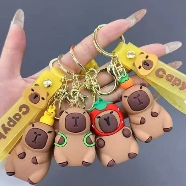 Brelok do Kluczy Kapibara z Paskiem i Karabińczykiem Mix 12 szt.