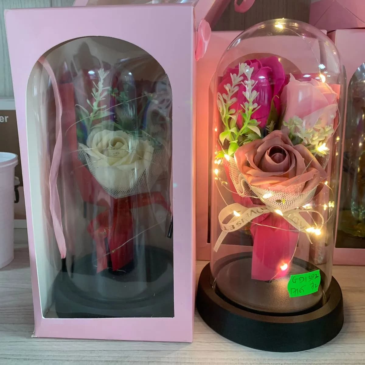 Bukiet Róż LED w kloszu, dekoracja świetlna, 12 szt.