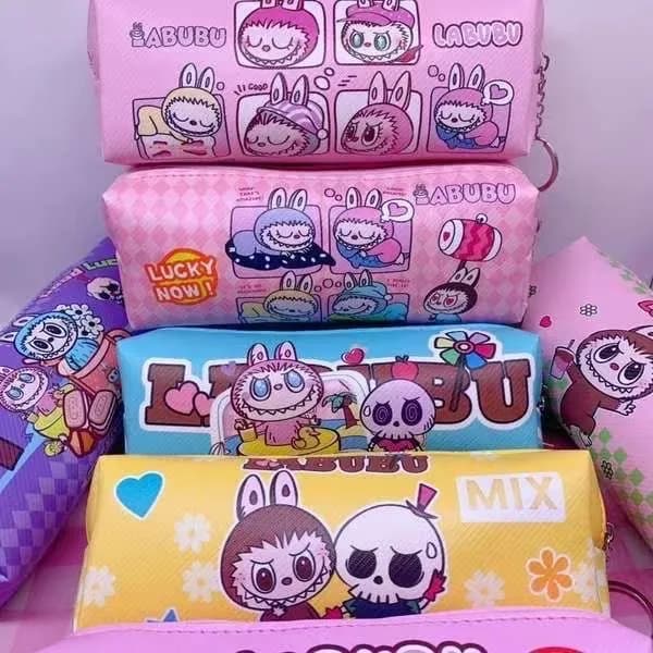 Piórnik Labubu saszetka na zamek mix wzorów 12 szt.