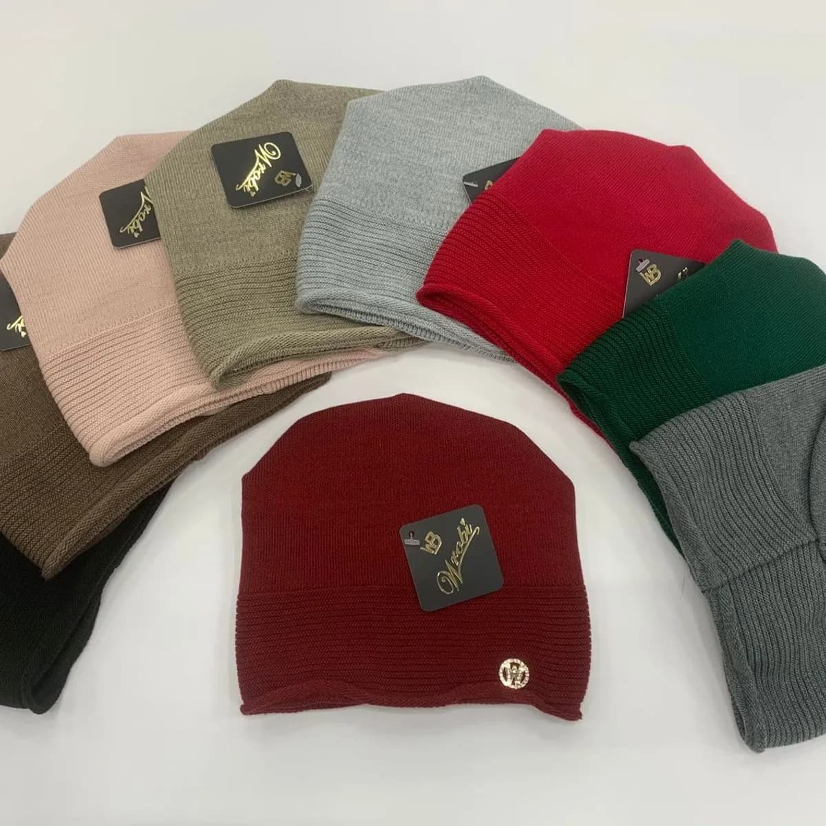 Czapki damskie beanie różne kolory SKU 50925-125