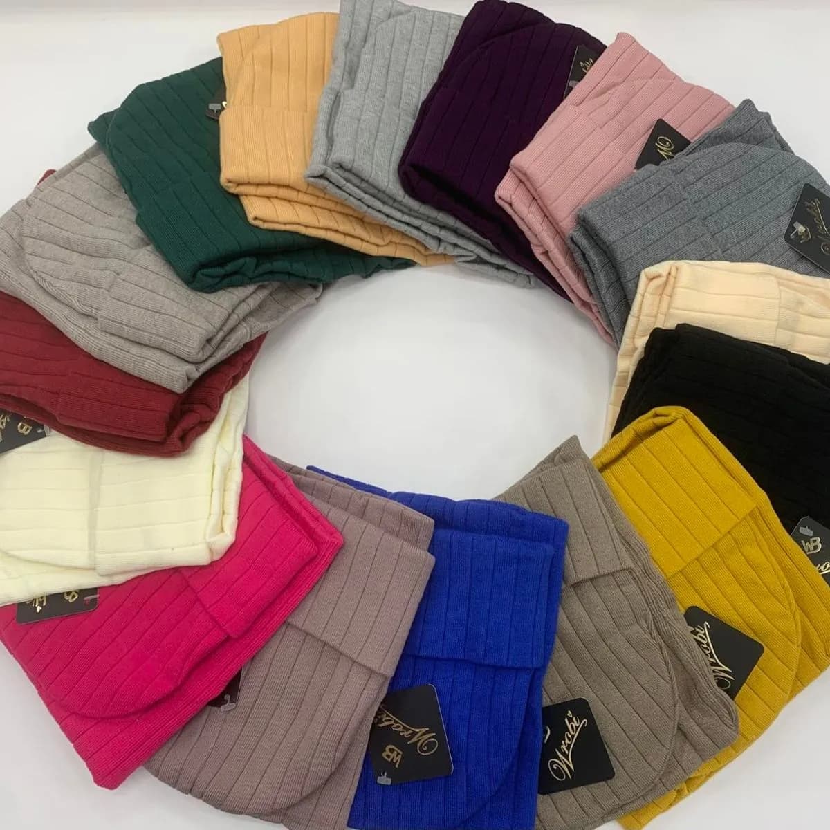 KOMPLETT CZAPKI + SZALIKI DAMSKI