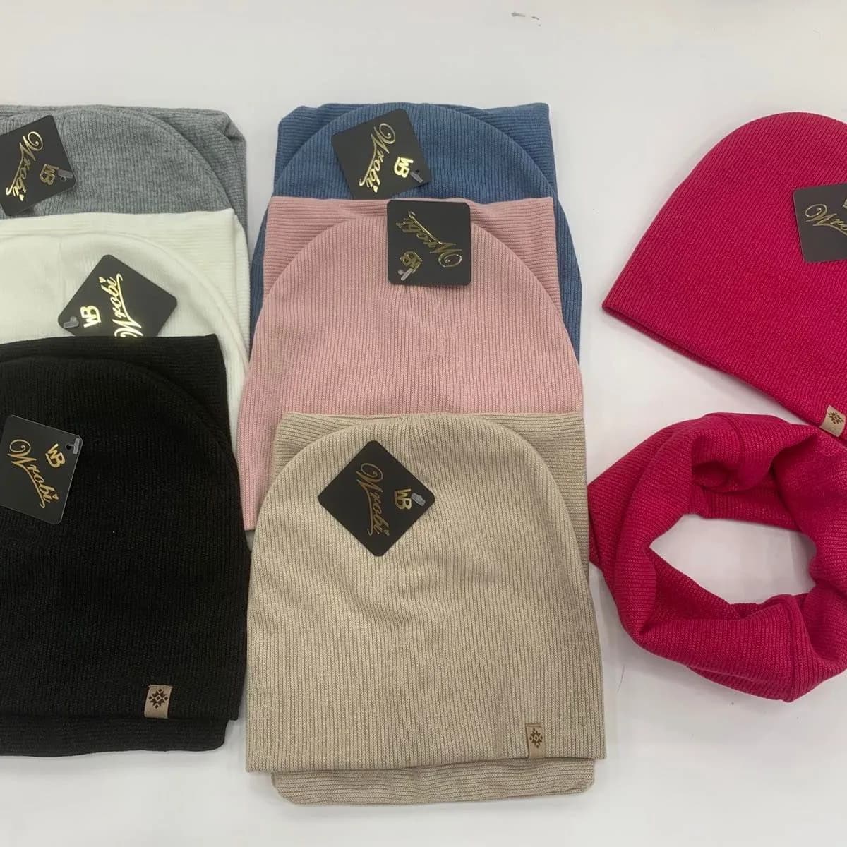 KOMPLETT CZAPKI + SZALIKI DAMSKI