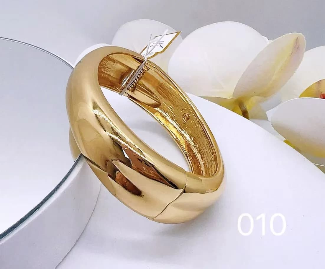 Kolczyki damskie bransoletki złote 010