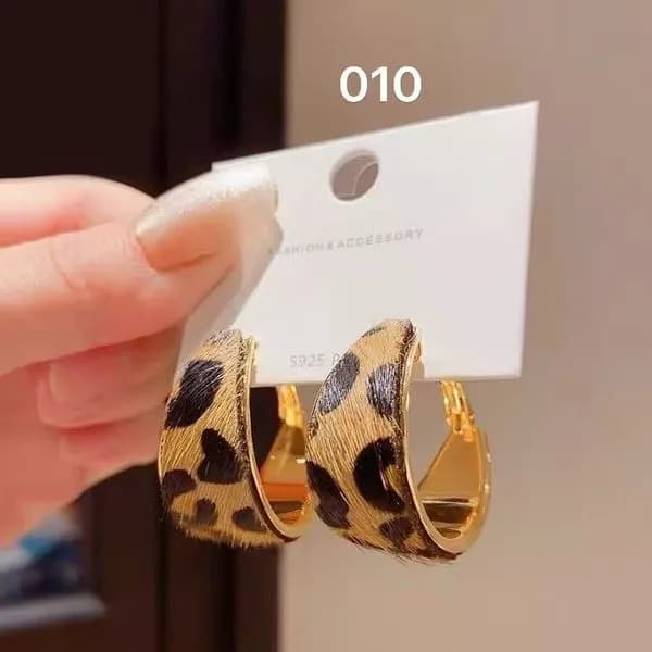 Kolczyki damskie hoops w wzór lamparta S925 50925-27