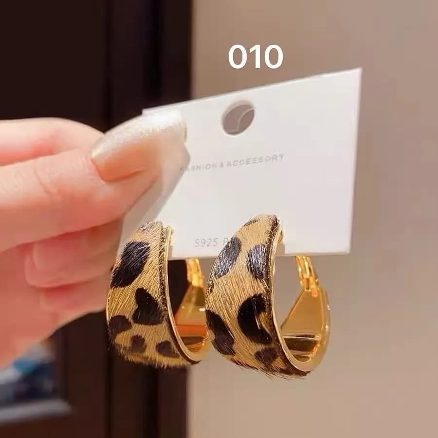 Kolczyki damskie hoops w wzór lamparta S925 50925-27