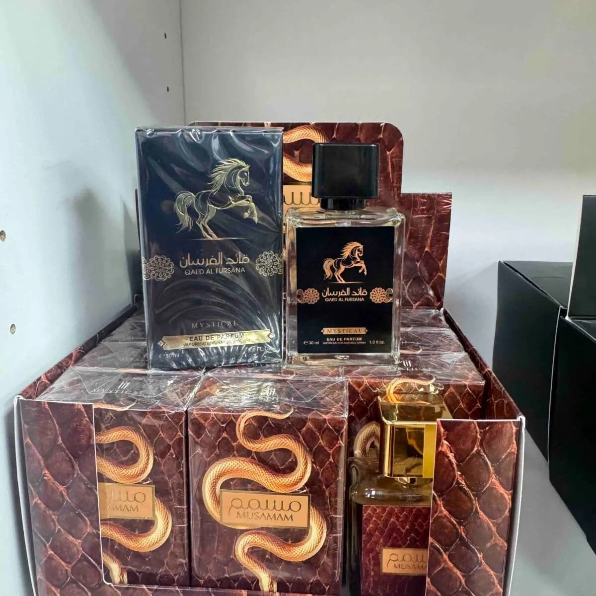 Perfumy Eau de Parfum 30ml z koniem i wężem arabskie