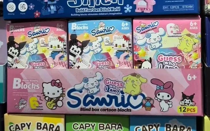 Klocki Sanrio Puzzle Building Blocks Blind Box 12 szt.